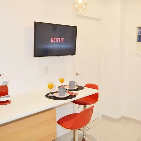 Cozy & Modern Apartment Next To Metro A. Guimera Valencia Exterior photo